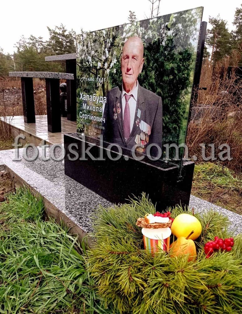 pamaytnik fotokolaz 4