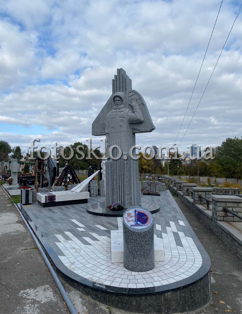 pamaytnik fotokolaz 4