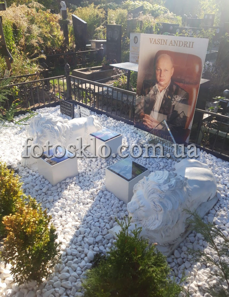 pamaytnik fotokolaz 4